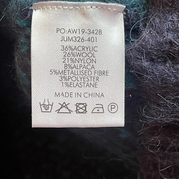 Pretty Chevron Sweater - Picture 6 of 8